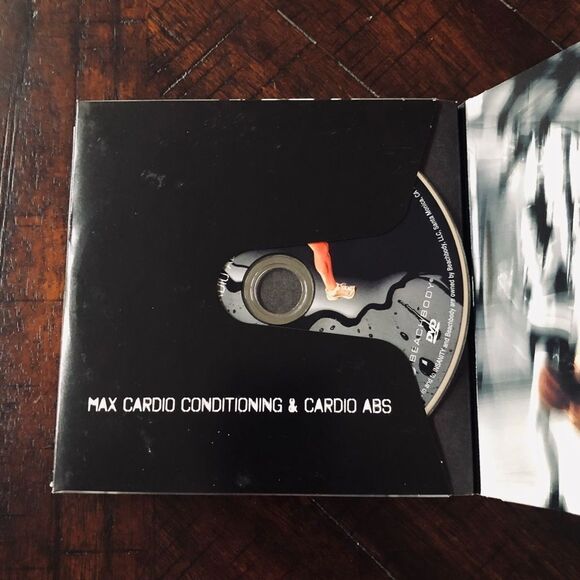 Beachbody Insanity Workout DVD Fitness 10-disc Set - Picture 13 of 14